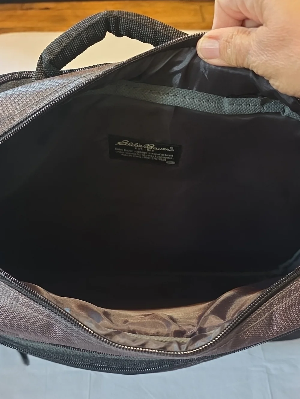 Eddie Bauer Nylon Messenger Laptop Bag Briefcase Travel‎ Gray Black